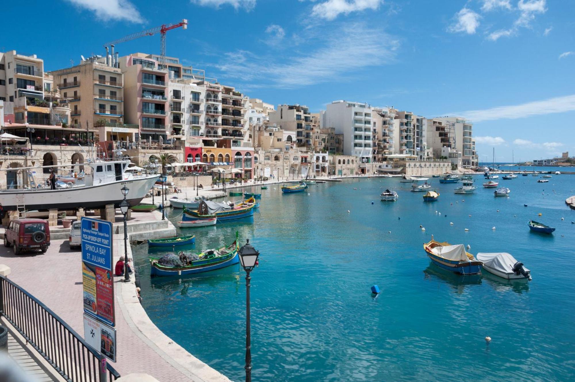 Stylish 2br Steps To The Promenade Appartement Sliema