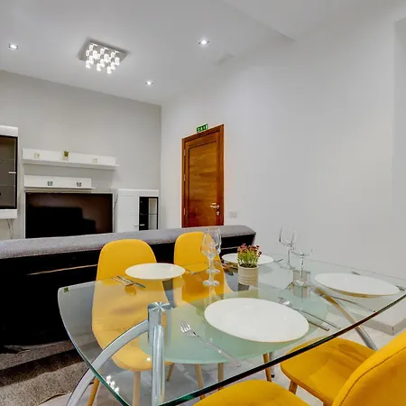 Stylish 2Br Apartment Steps To The Promenade Sliema Exterior photo