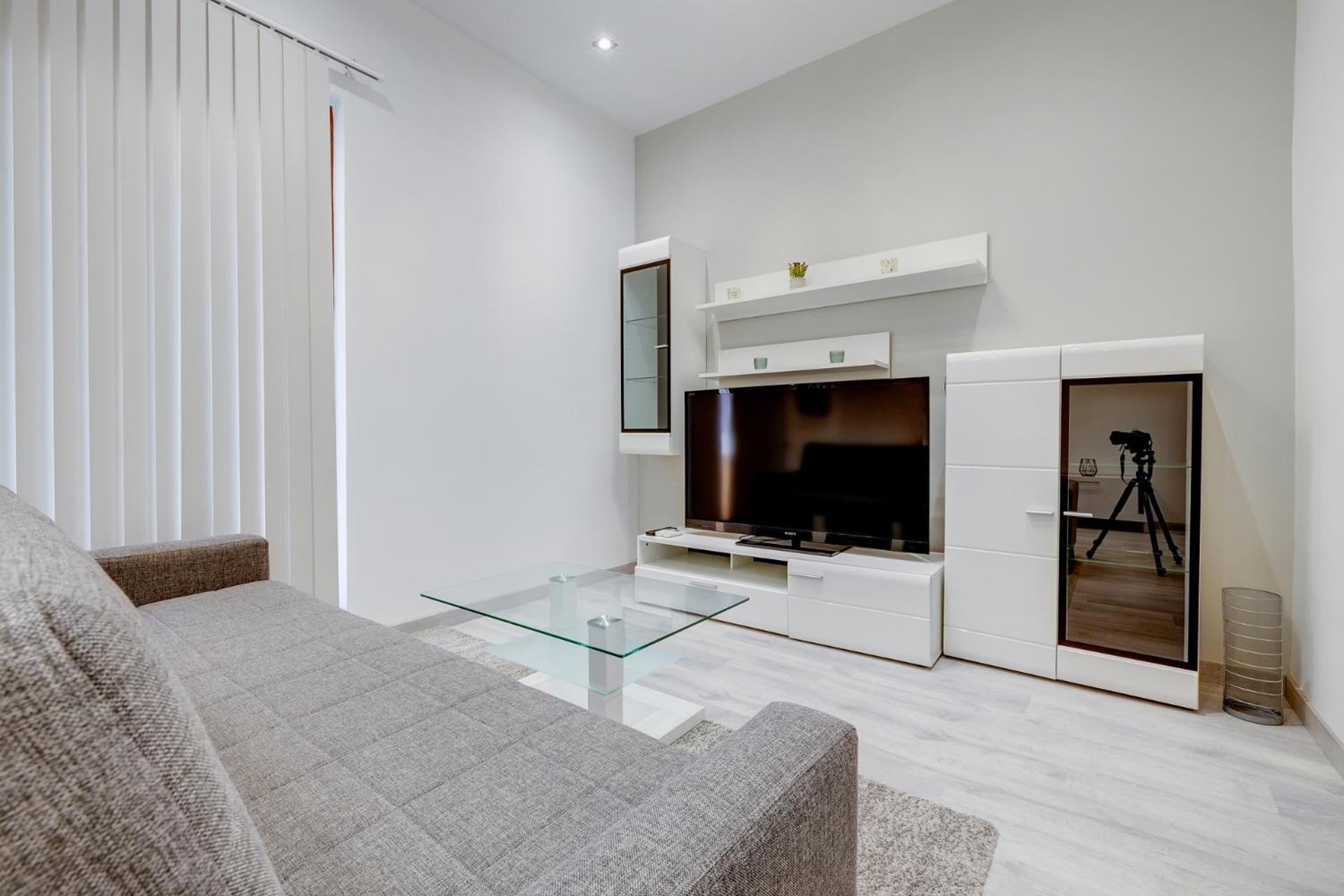 Stylish 2br Steps To The Promenade Appartement
