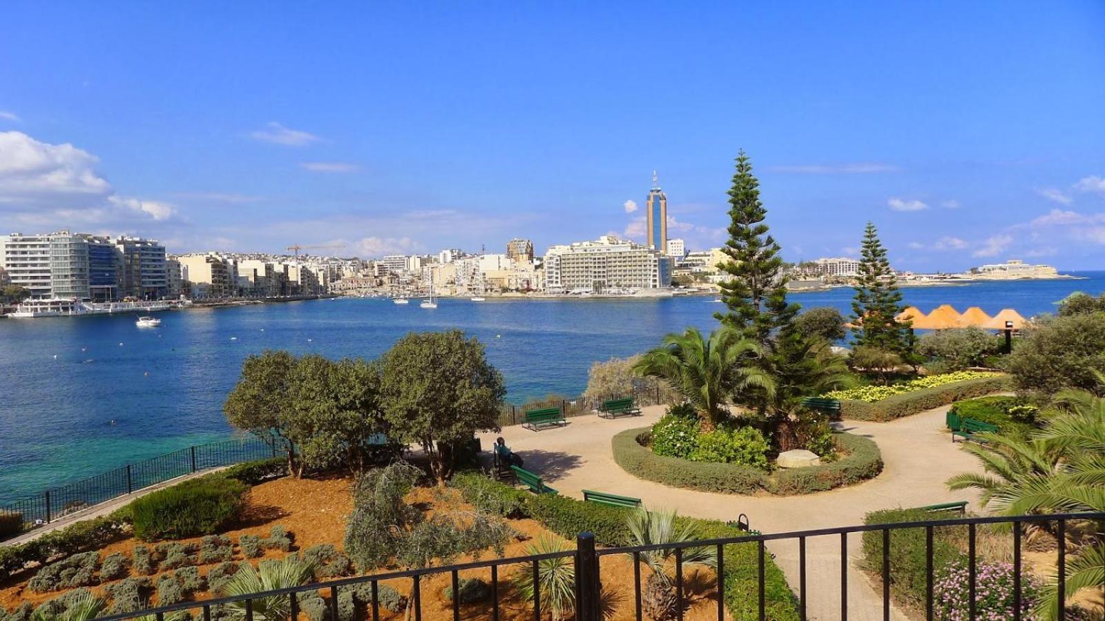 Stylish 2br Steps To The Promenade Sliema